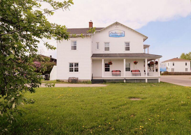 Auberge Lac-Saint-Jean Roberval Exterior foto