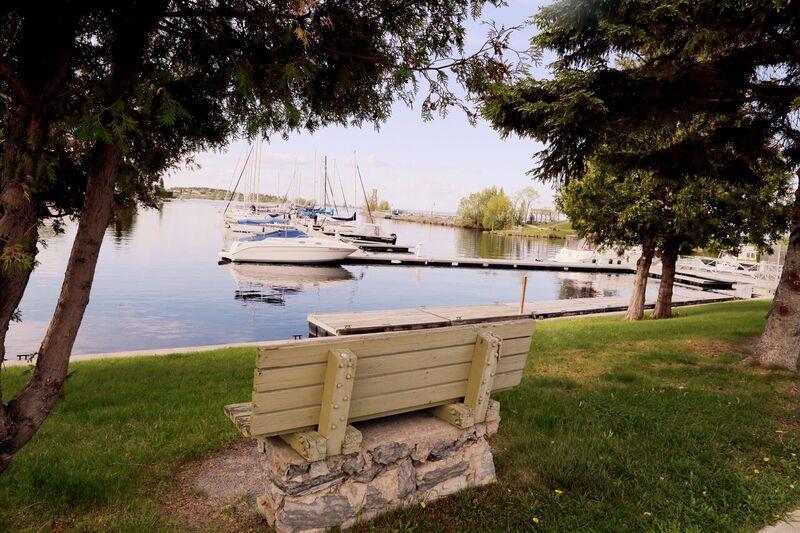 Auberge Lac-Saint-Jean Roberval Exterior foto