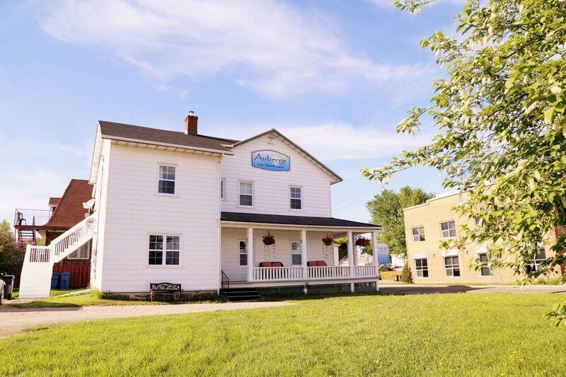 Auberge Lac-Saint-Jean Roberval Exterior foto